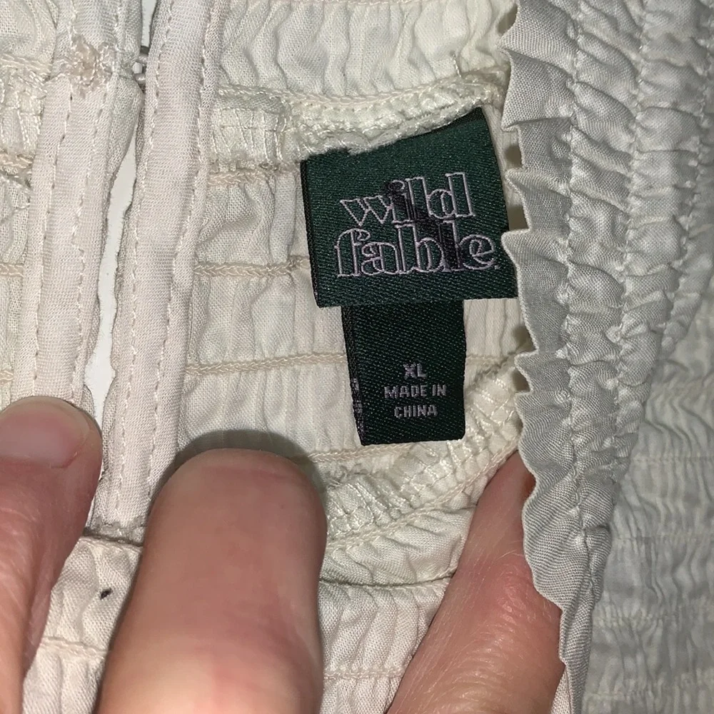 Wild Fable cream long sleeve crop top - Picture 2 of 4